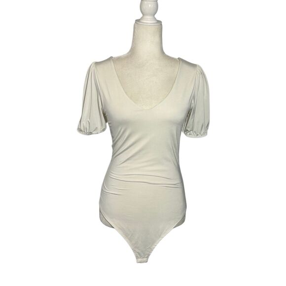 Live In The Moment white deep V unitard bodysuit with poof sleeves - M - Picture 1 of 6